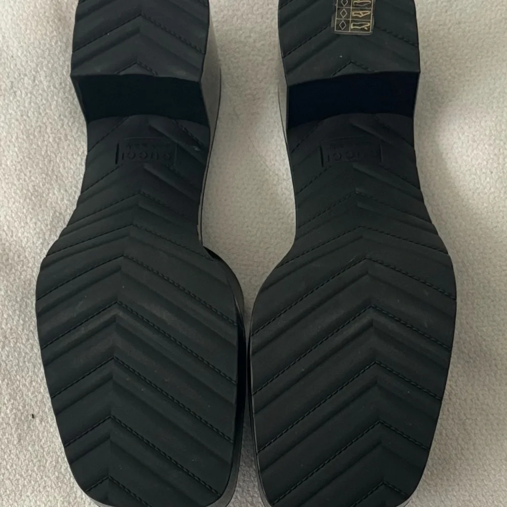 Gucci Black Patent Slide Sandals
